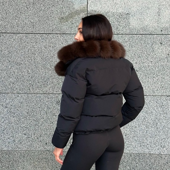 Puffer  / Jacket - Picture 3 of 4